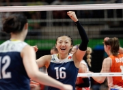 熊猫体育官方-詹姆斯攻防两端统治，公牛粉碎辽宁队，一场跨越时空的篮球对话