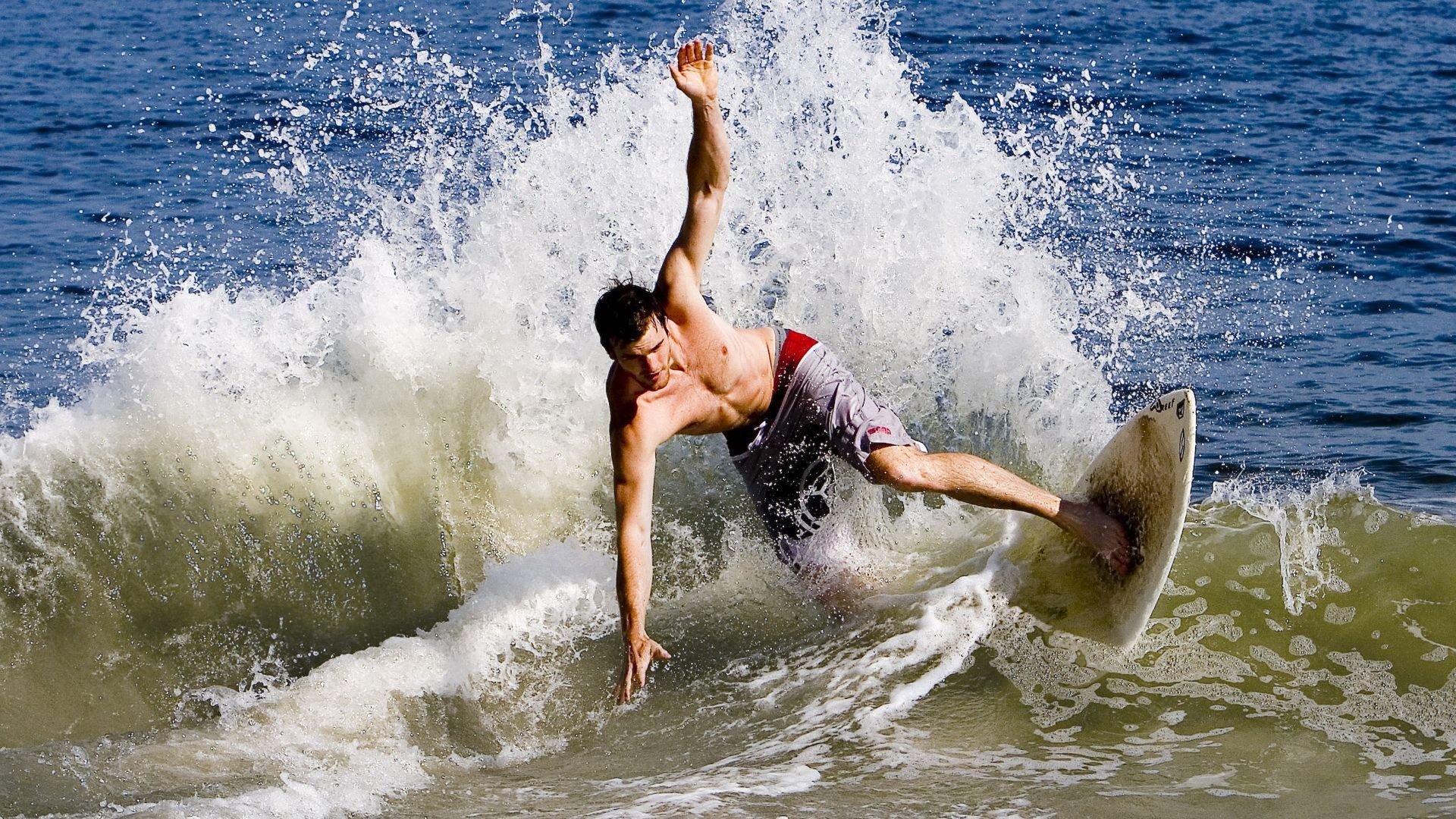 英超争冠之夜，戈贝尔冠军级表现，当篮球精神照亮绿茵场